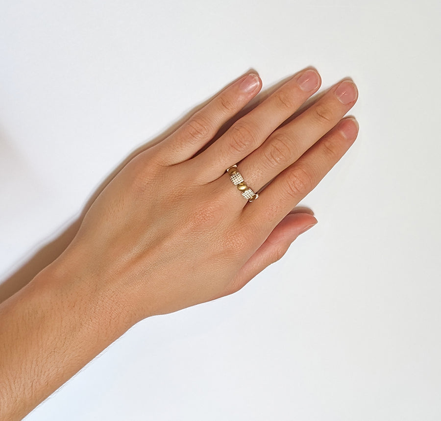 Square Dot Square Ring (RG121 )