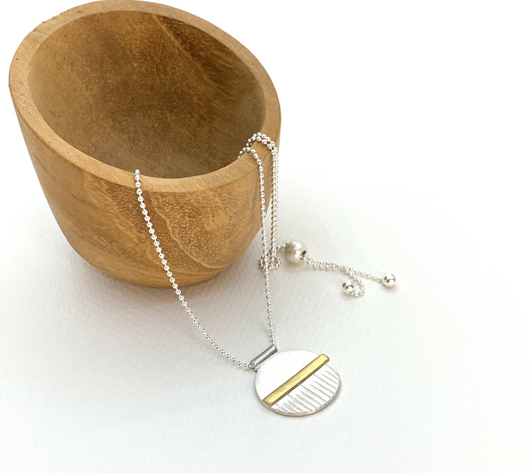 The Agung Pendant Necklace  (NK64)